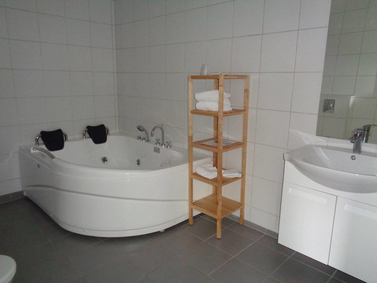 St. Binderup Kro Store Binderup Ngoại thất bức ảnh